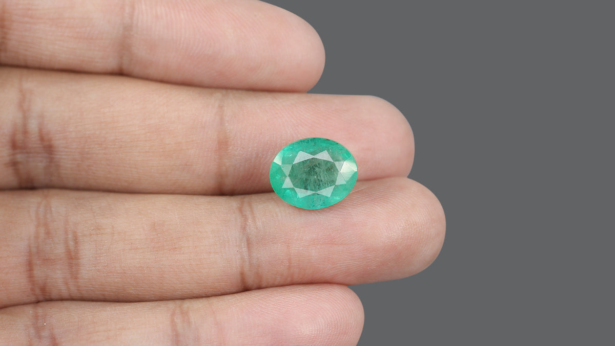 Brazil Emerald (Panna) 7.74 Carats / 8.51 Ratti