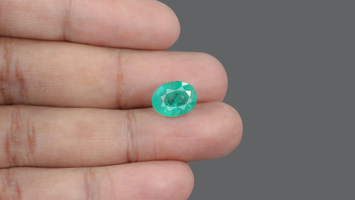 Brazil Emerald (Panna) 6.37 Carats / 7 Ratti