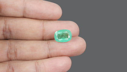 Brazil Emerald (Panna) 6.72 Carats / 7.38 Ratti