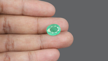 Brazil Emerald (Panna) 6.63 Carats / 7.29 Ratti