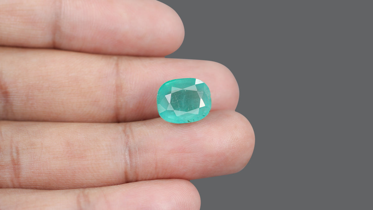 Brazil Emerald (Panna) 7.61 Carats / 8.36 Ratti