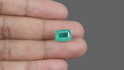 Brazil Emerald (Panna) 5.82 Carats / 6.4 Ratti