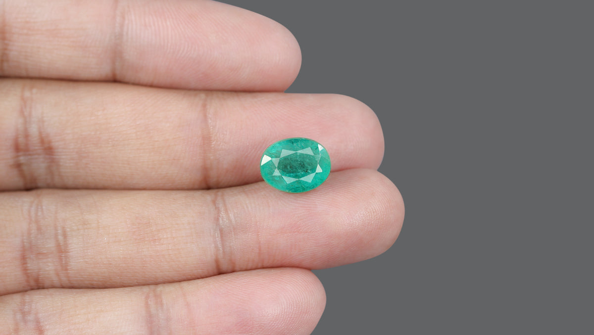 Brazil Emerald (Panna) 5.87 Carats / 6.45 Ratti
