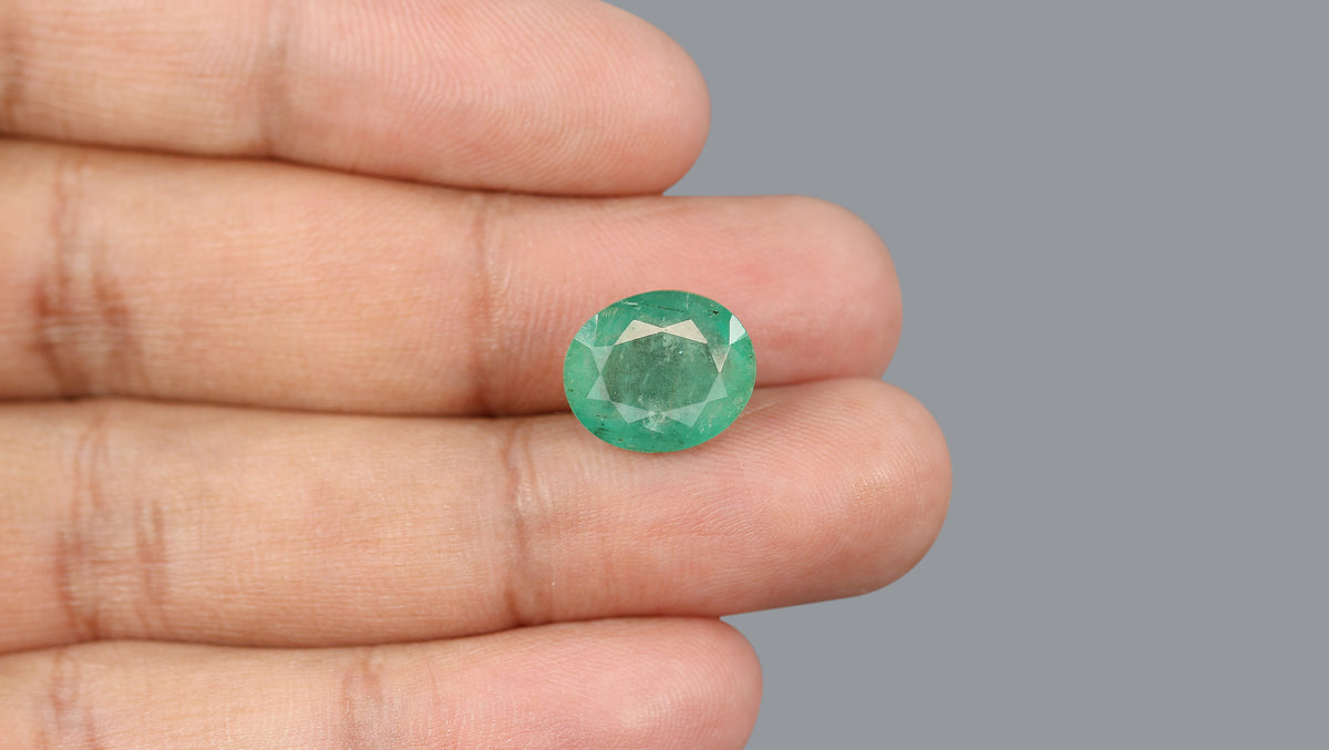 Zambian Emerald (Panna) 8.50 Carats / 9.34 Ratti