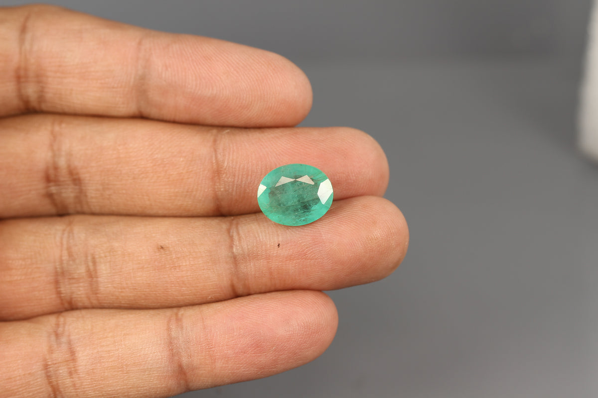 Brazil Emerald (Panna) 6.81 Carats / 7.48 Ratti