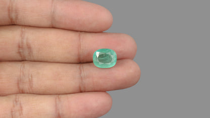 Brazil Emerald (Panna) 7.08 Carats / 7.78 Ratti