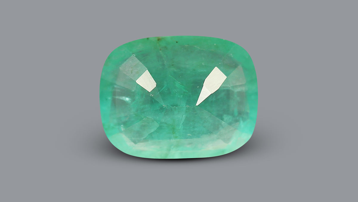 Brazil Emerald (Panna) 6.78 Carats / 7.45 Ratti