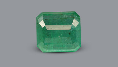 Zambian Emerald (Panna) 7.26 Carats / 7.98 Ratti