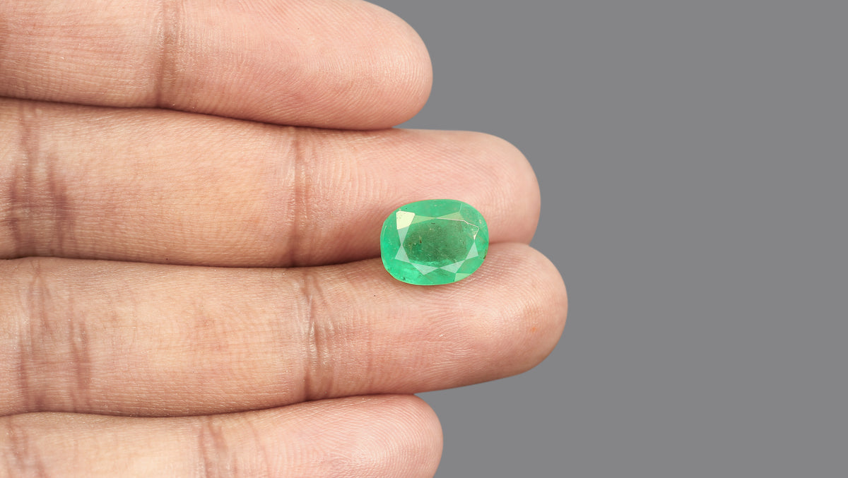 Brazil Emerald (Panna) 6.70 Carats / 7.36 Ratti