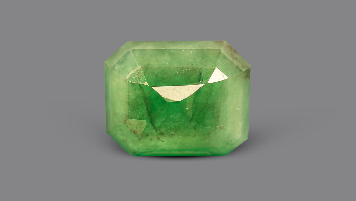 Zambian Emerald (Panna) 8.47 Carats / 9.31 Ratti