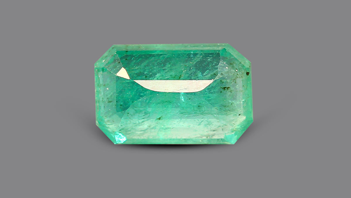 Zambian Emerald (Panna) 3.48 Carats / 3.82 Ratti