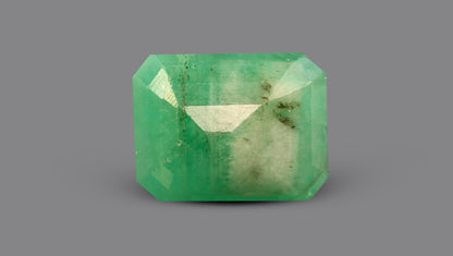 Zambian Emerald (Panna) 7.10 Carats / 7.8 Ratti