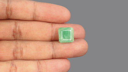 Zambian Emerald (Panna) 9.69 Carats / 10.65 Ratti
