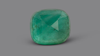Zambian Emerald (Panna) 8.17 Carats / 8.98 Ratti