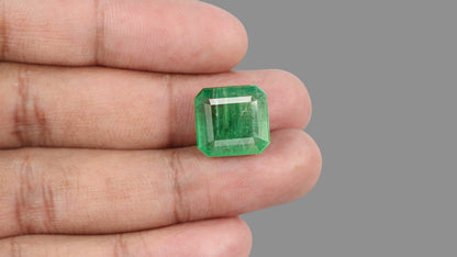 Zambian Emerald (Panna) 14.61 Carats / 16.05 Ratti