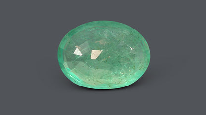 Zambian Emerald (Panna) 5.46 Carats / 6 Ratti