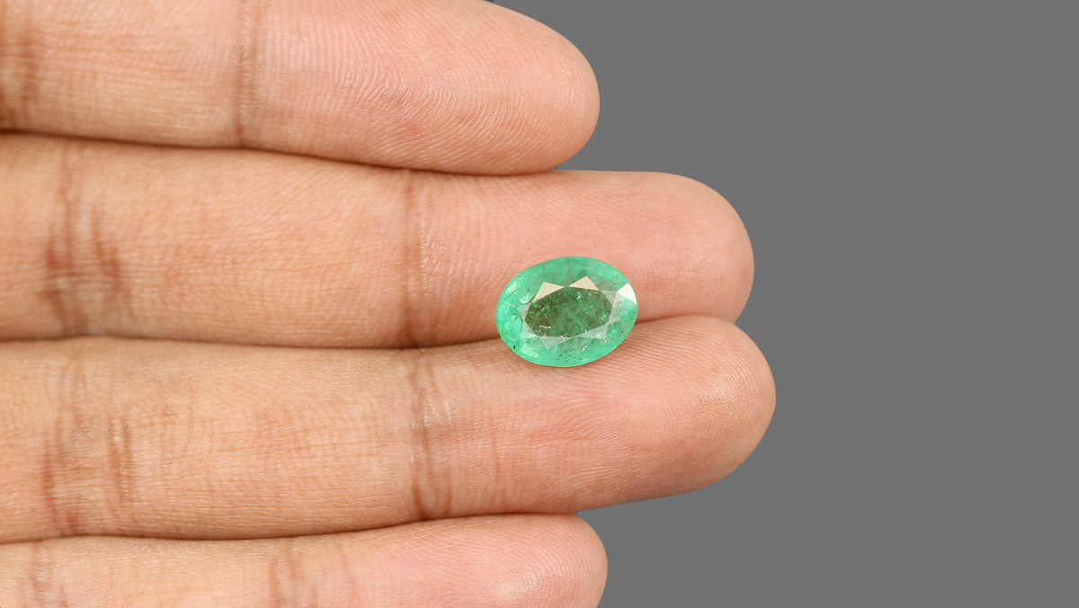 Zambian Emerald (Panna) 5.46 Carats / 6 Ratti