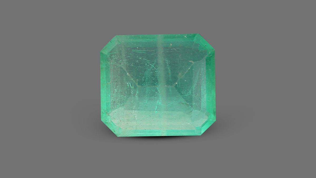 Zambian Emerald (Panna) 4.21 Carats / 4.63 Ratti
