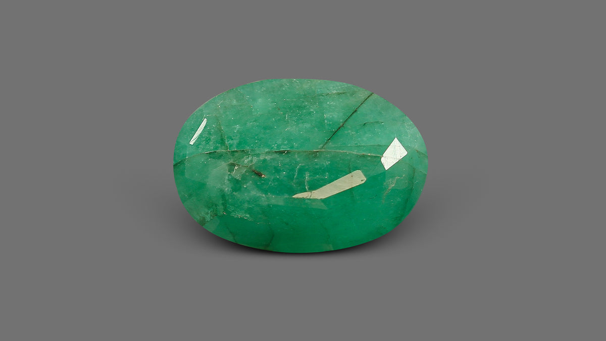 Brazil Emerald (Panna) 5.38 Carats / 5.91 Ratti