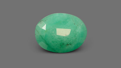 Brazil Emerald (Panna) 5.35 Carats / 5.88 Ratti