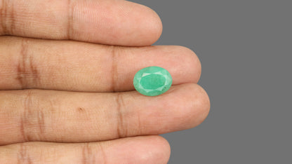 Brazil Emerald (Panna) 5.35 Carats / 5.88 Ratti