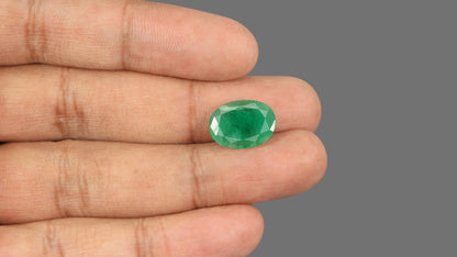 Brazil Emerald (Panna) 4.92 Carats / 5.41 Ratti