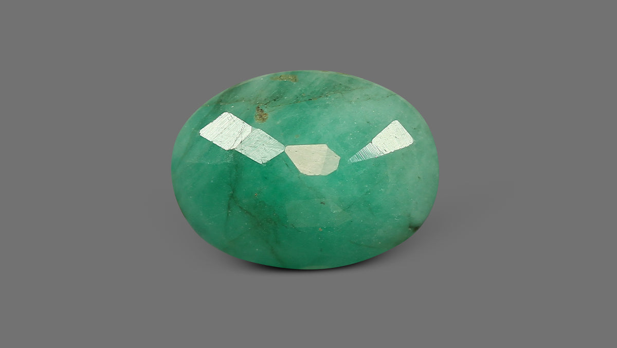 Brazil Emerald (Panna) 4.66 Carats / 5.12 Ratti