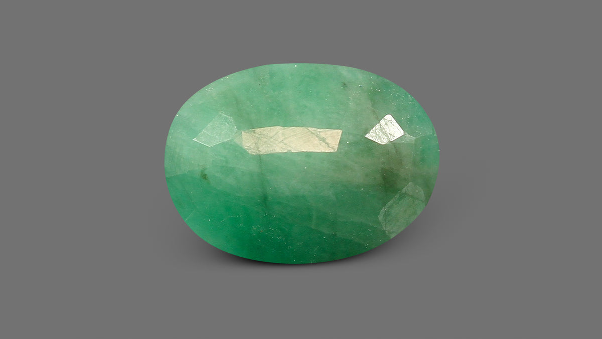 Brazil Emerald (Panna) 4.33 Carats / 4.76 Ratti