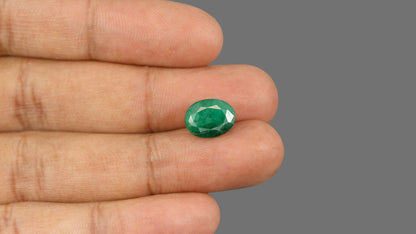 Brazil Emerald (Panna) 4.90 Carats / 5.38 Ratti