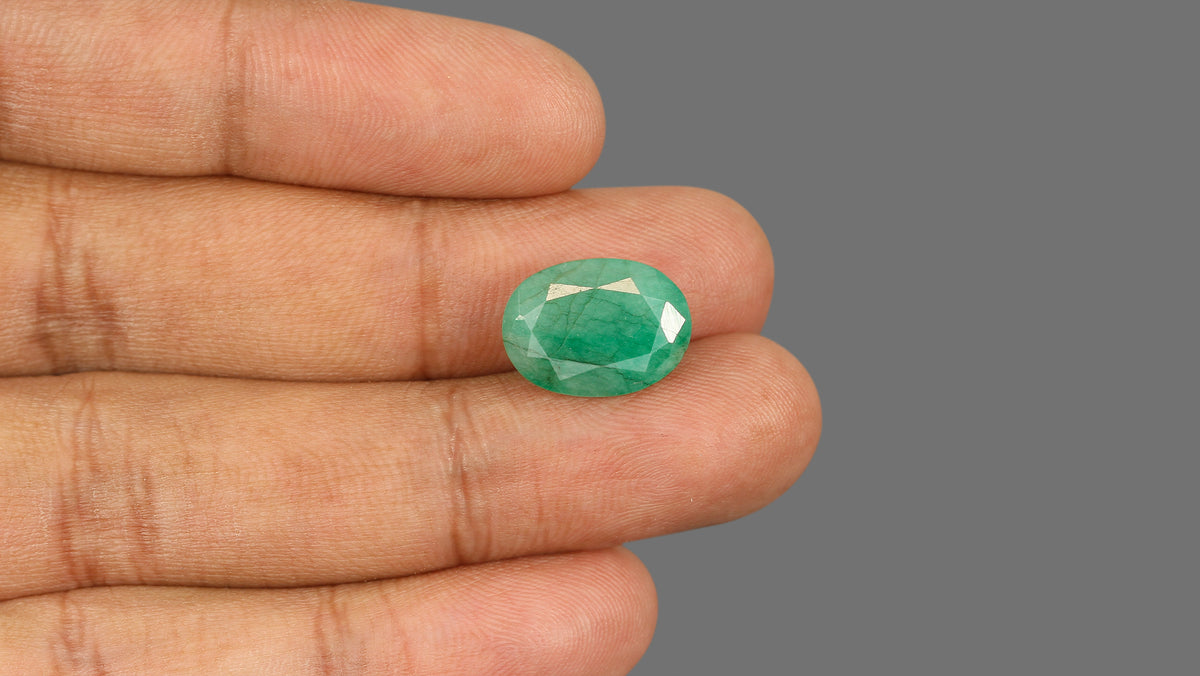 Brazil Emerald (Panna) 8.32 Carats / 9.14 Ratti