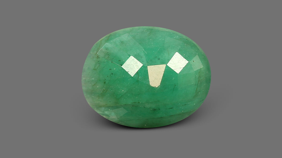 Brazil Emerald (Panna) 4.70 Carats / 5.16 Ratti
