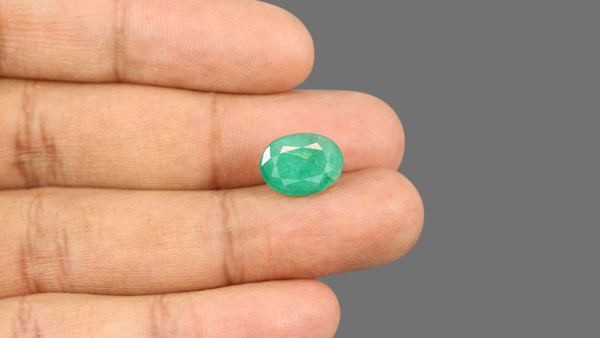 Brazil Emerald (Panna) 5.76 Carats / 6.33 Ratti