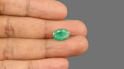 Brazil Emerald (Panna) 5.25 Carats / 5.77 Ratti