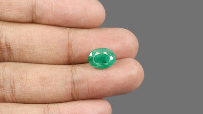 Brazil Emerald (Panna) 4.47 Carats / 4.91 Ratti