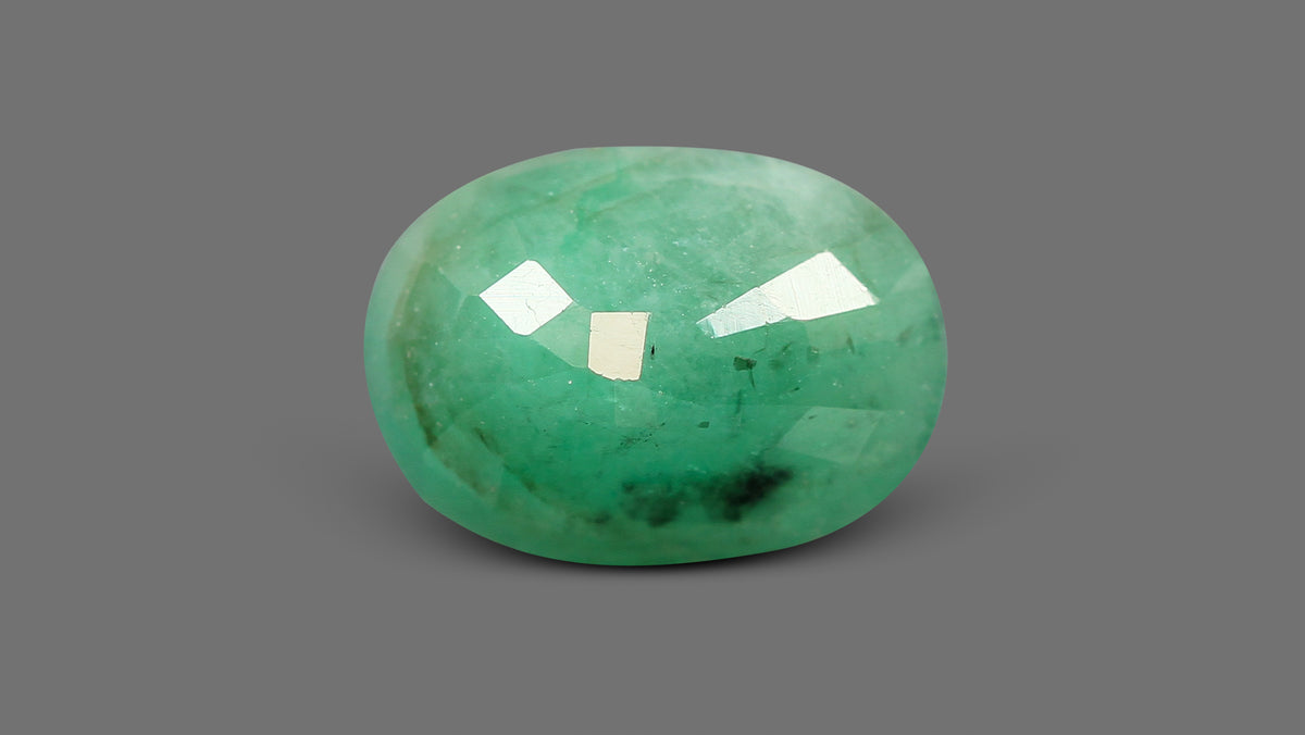 Brazil Emerald (Panna) 6.62 Carats / 7.27 Ratti