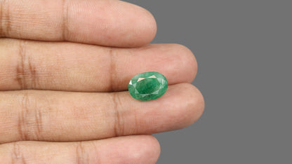 Brazil Emerald (Panna) 6.62 Carats / 7.27 Ratti
