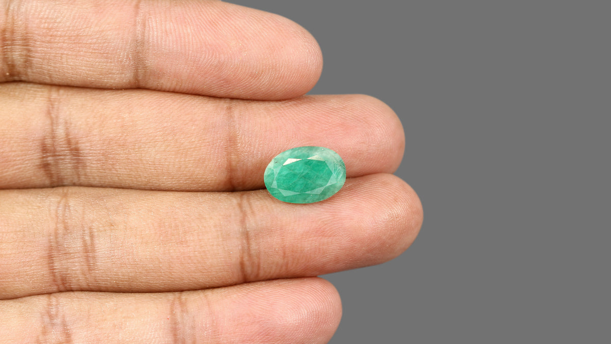 Brazil Emerald (Panna) 5.77 Carats / 6.34 Ratti