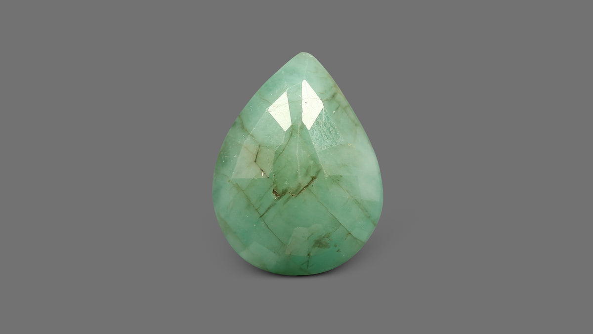 Brazil Emerald (Panna) 5.02 Carats / 5.52 Ratti