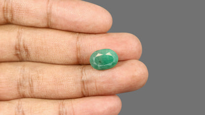 Brazil Emerald (Panna) 7.00 Carats / 7.69 Ratti