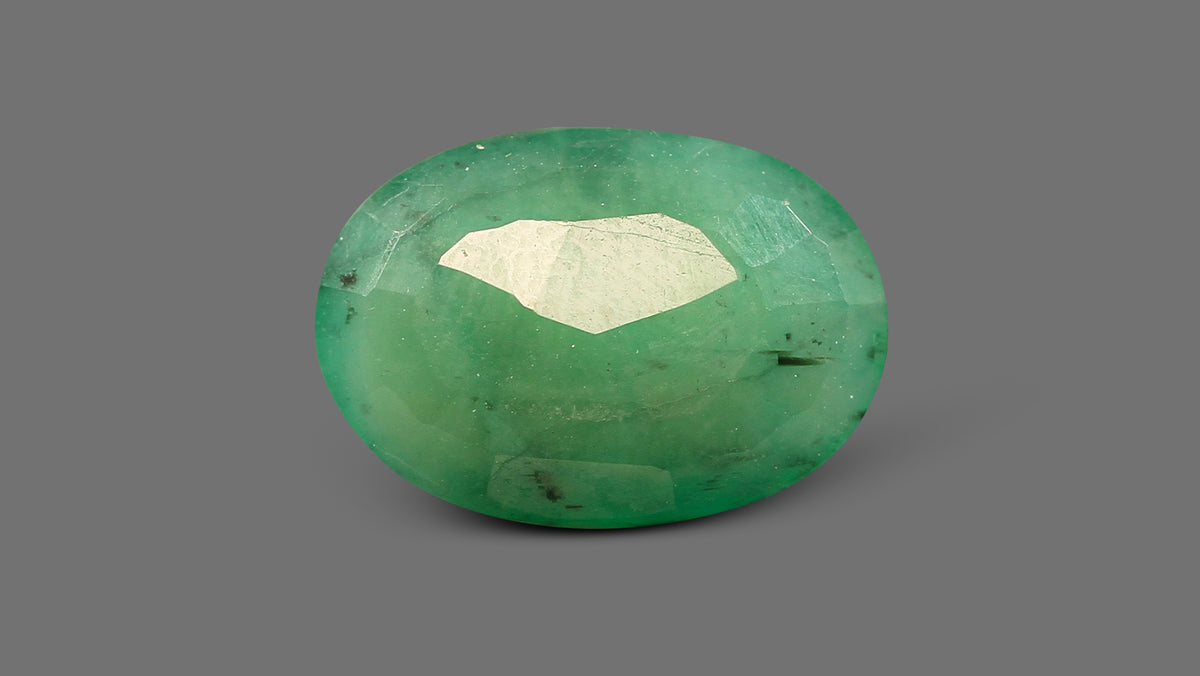 Brazil Emerald (Panna) 4.66 Carats / 5.12 Ratti