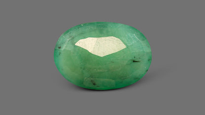 Brazil Emerald (Panna) 4.66 Carats / 5.12 Ratti