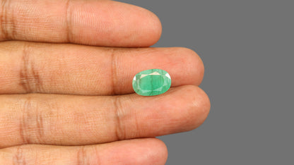 Brazil Emerald (Panna) 4.70 Carats / 5.16 Ratti