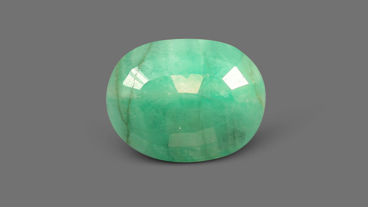 Brazil Emerald (Panna) 8.15 Carats / 8.96 Ratti