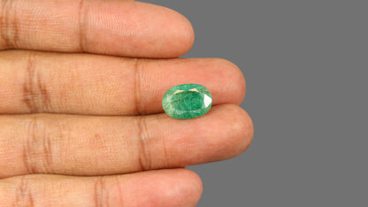 Brazil Emerald (Panna) 4.98 Carats / 5.47 Ratti