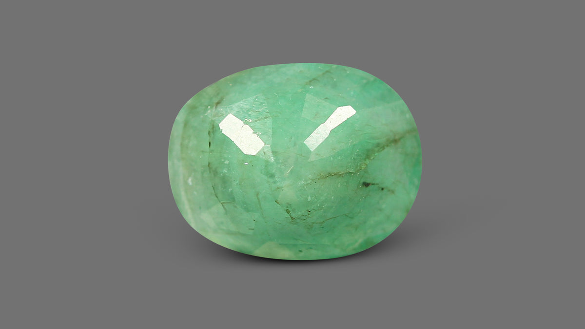 Brazil Emerald (Panna) 6.54 Carats / 7.19 Ratti