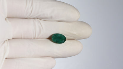 Minor Oil Zambian Emerald 5.07 Carats / 5.57 Ratti