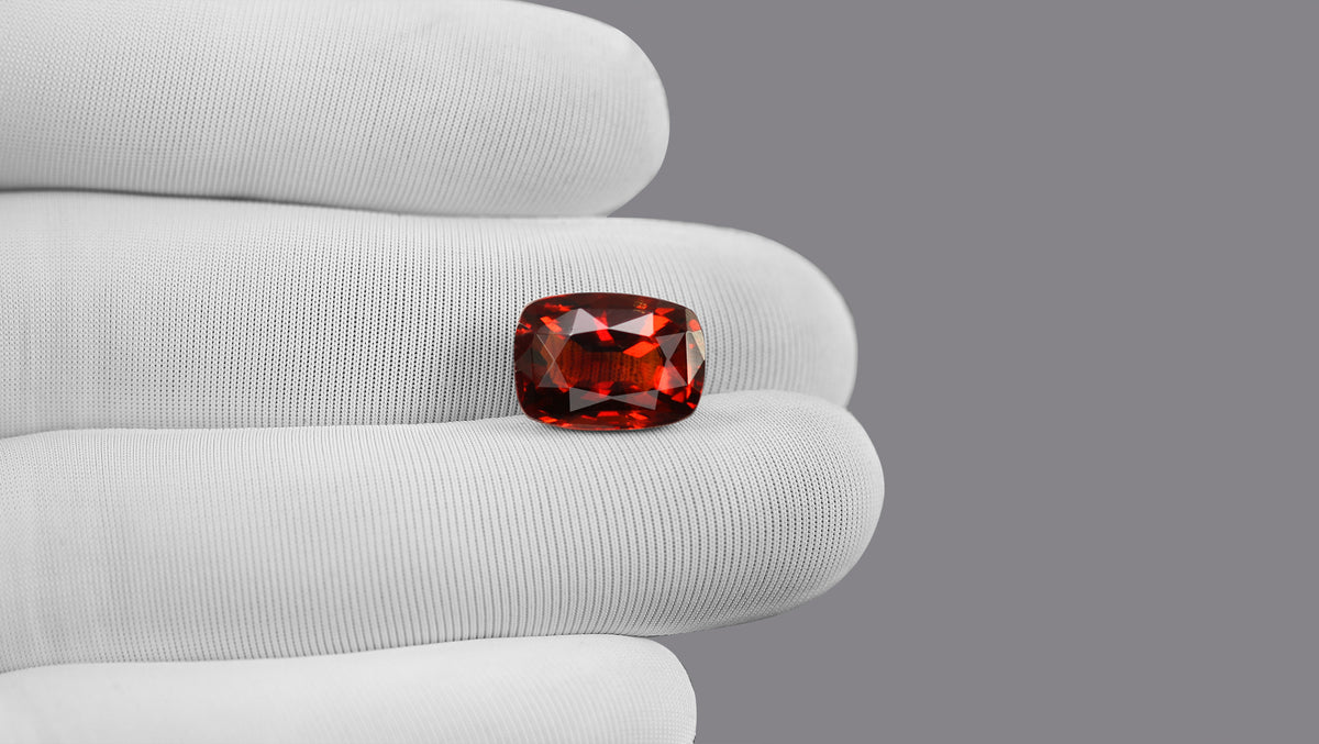 Sri-Lankan Hessonite (Gomed) 9.82 Carats / 10.79 Ratti