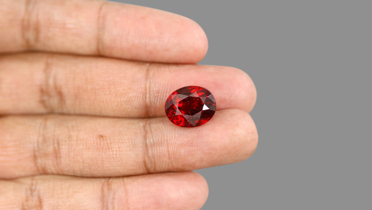 Sri-Lankan Hessonite (Gomed) 12.47 Carats / 13.7 Ratti