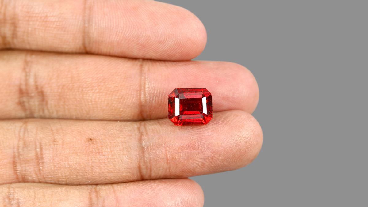 Sri-Lankan Hessonite (Gomed) 8.70 Carats . / 9.67 Ratti