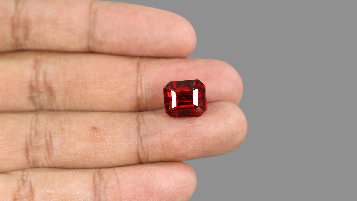 Sri-Lankan Hessonite (Gomed) 11.57 Carats / 12.71 Ratti